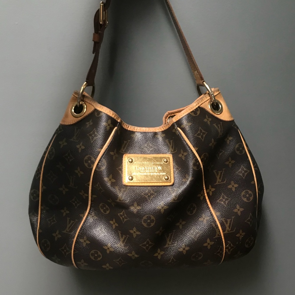 Louis Vuitton Galliera PM